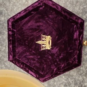 Jeffree Star Blood Lust palette never used